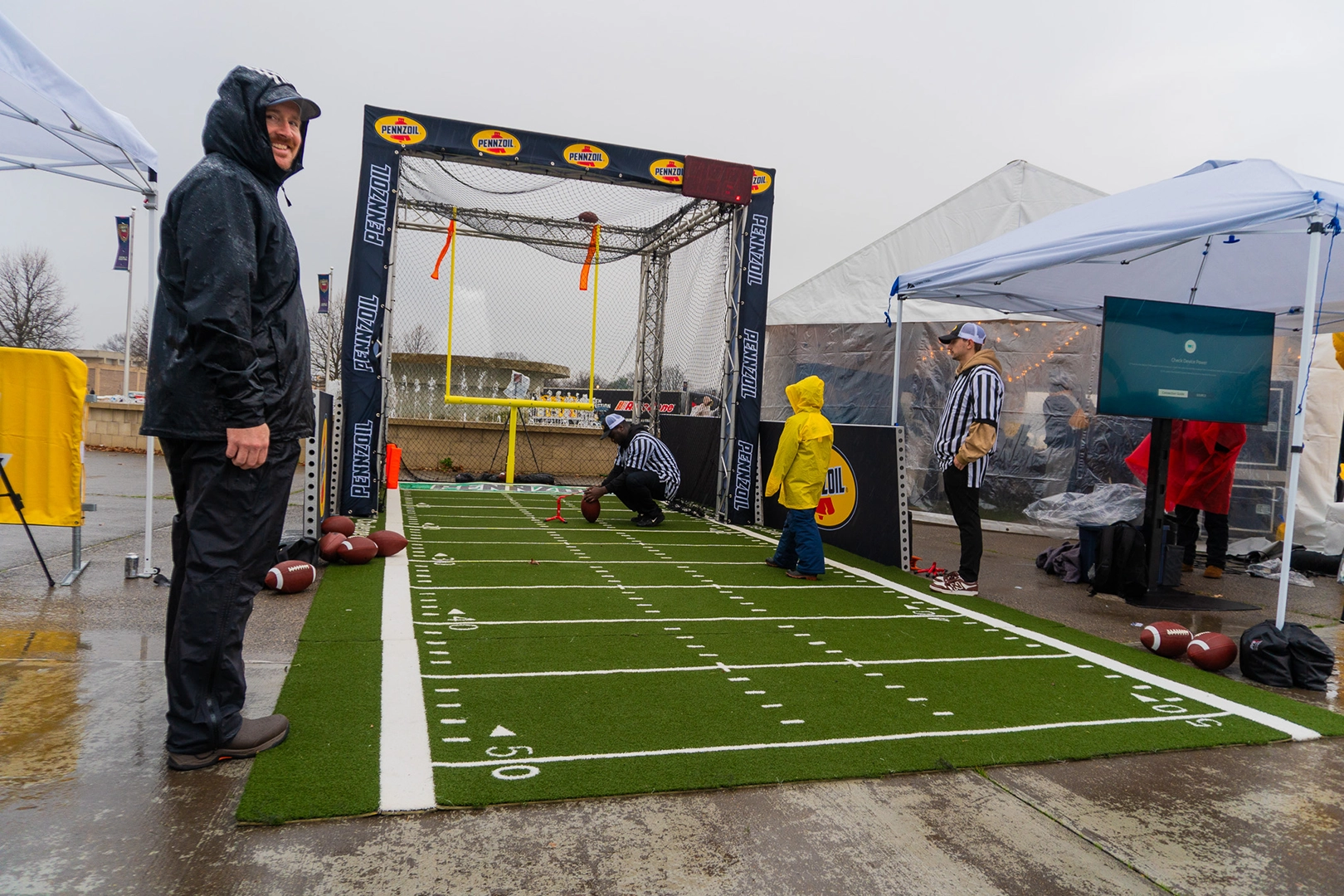 Longest Field Goal Challenge Penzoil Activation