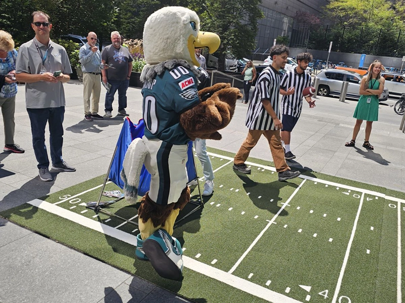 Qb1 Challenge With Mascot